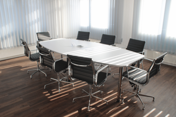 Ruang meeting kantor